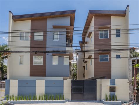Teachers Village Townhouses Quezon City for Sale! 4 Bedrooms.